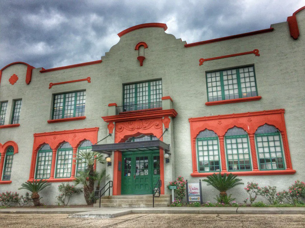 A historic train depot is the Bay St Louis visitor's center and also houses several small museums.