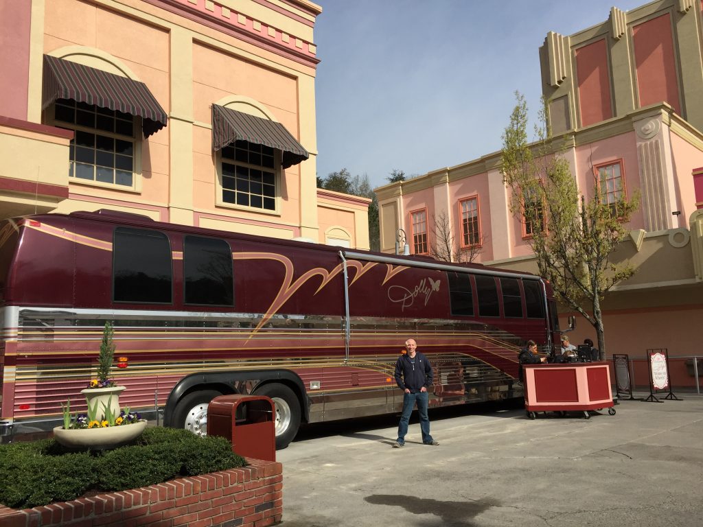 Dolly Parton Tour Bus