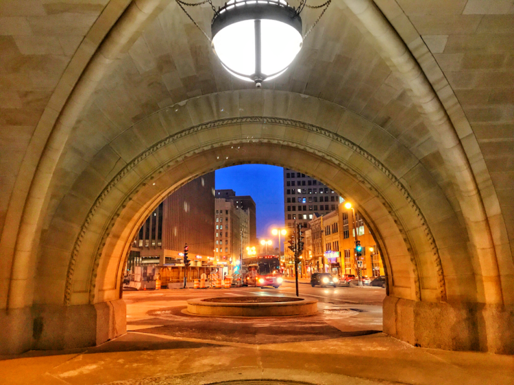 Milwaukee City Hall at night