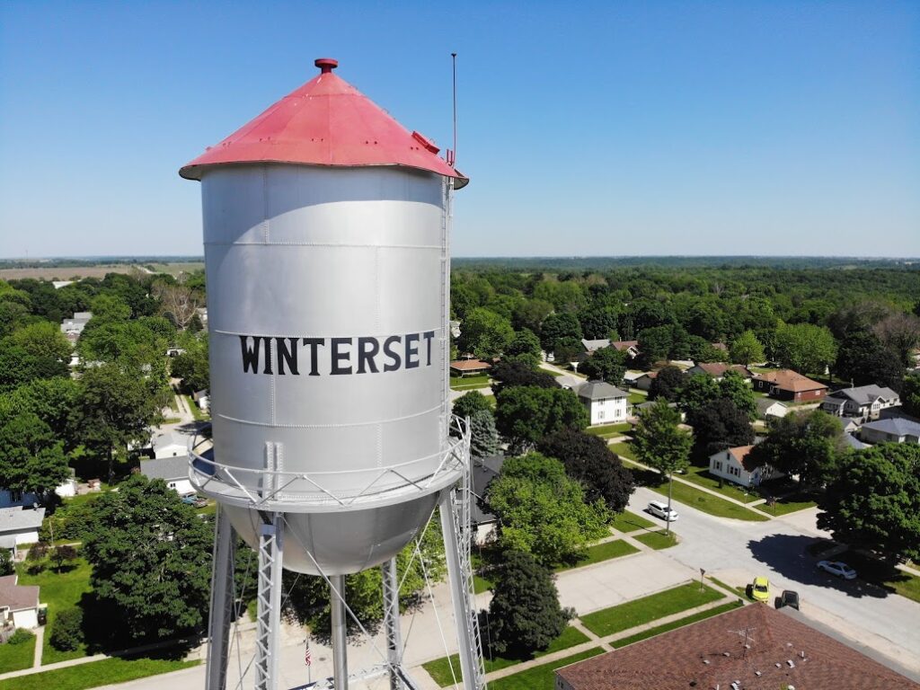Winterset water tower