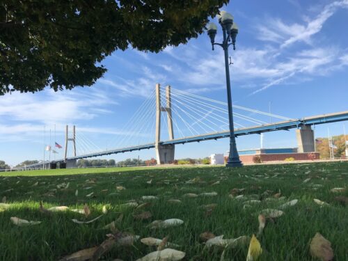 build a boat tour quincy il