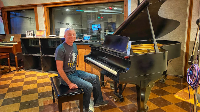 Take A Tour Of RCA Studio B in Nashville | Bill On The Road