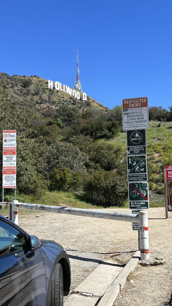 how to hike to the hollywood sign