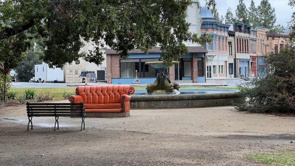 Friends set at Warner brothers studio tour